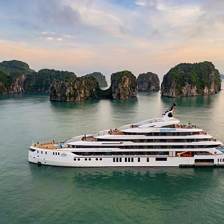 Grand Pioneers Halong Bay Cruise 2 Ha Long Exterior foto