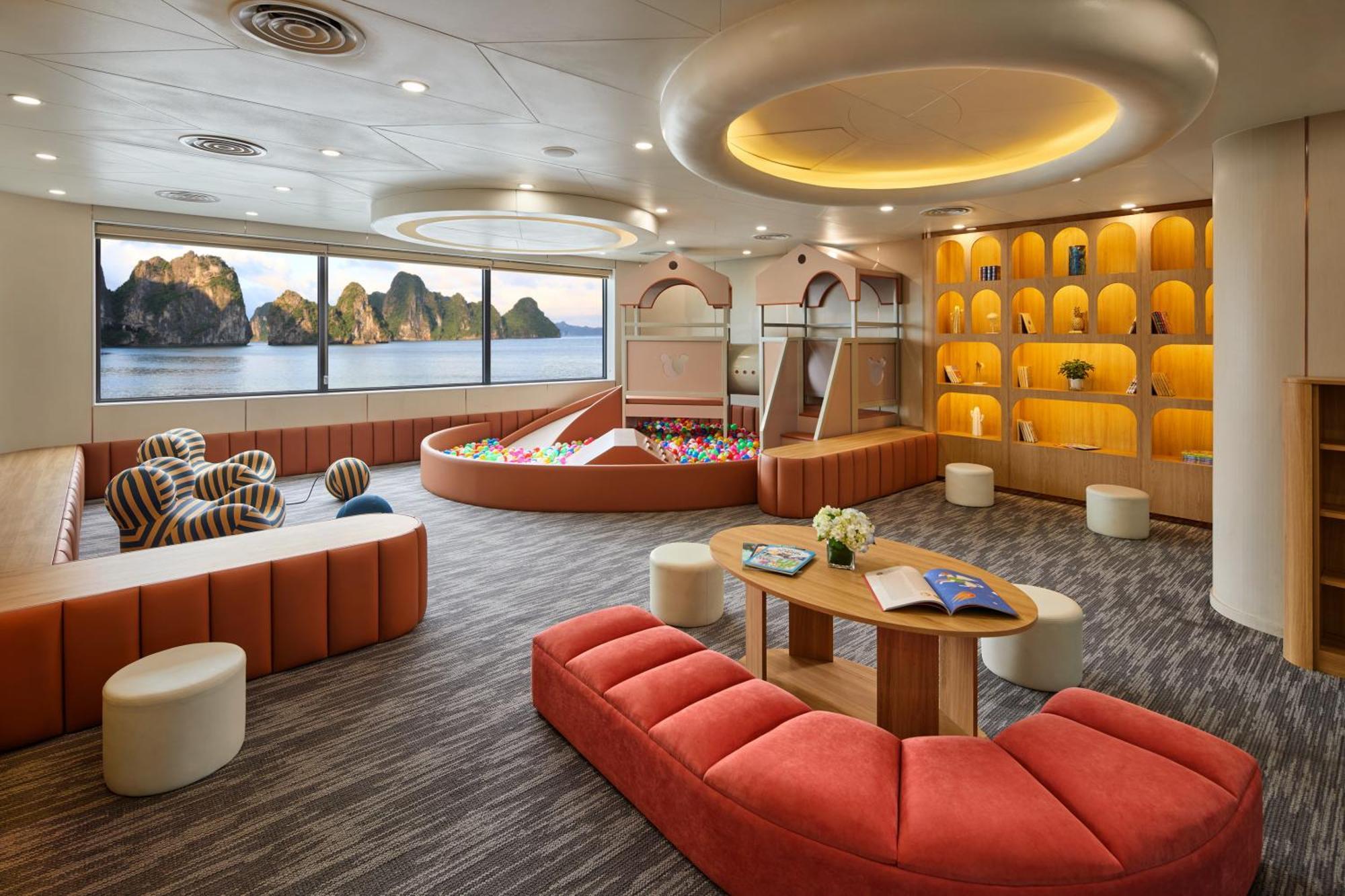 Grand Pioneers Halong Bay Cruise 2 Ha Long Exterior foto
